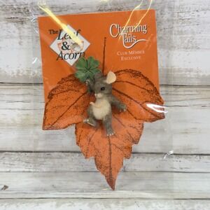 CHARMING TALES **LAPEL PIN** MOUSE WITH 4 LEAF CLOVER- NEW CLUB MEMBER EXCLUSIVE